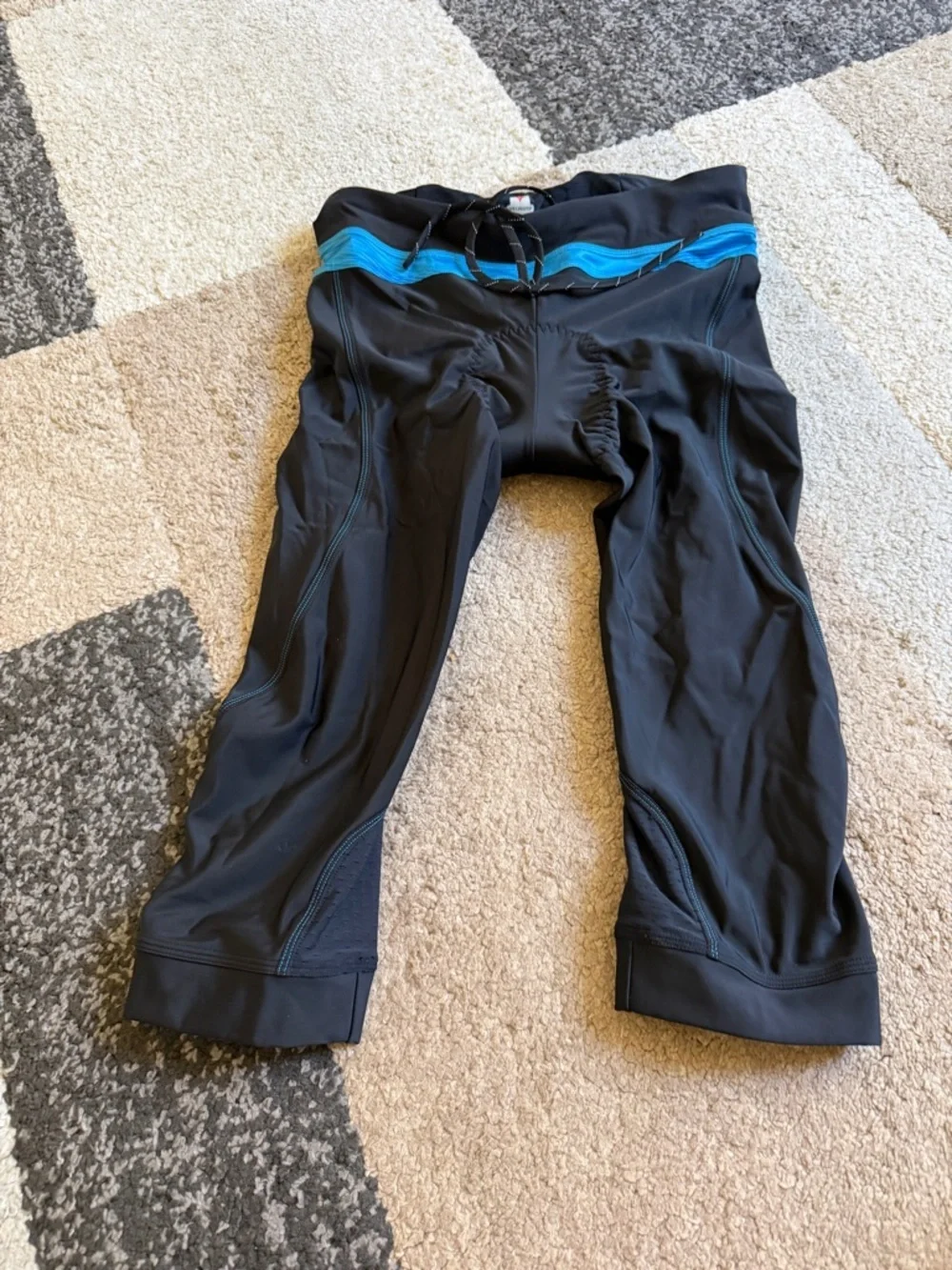 Specialized Black Capri Cycling Leggings with Bright Blue Waistband